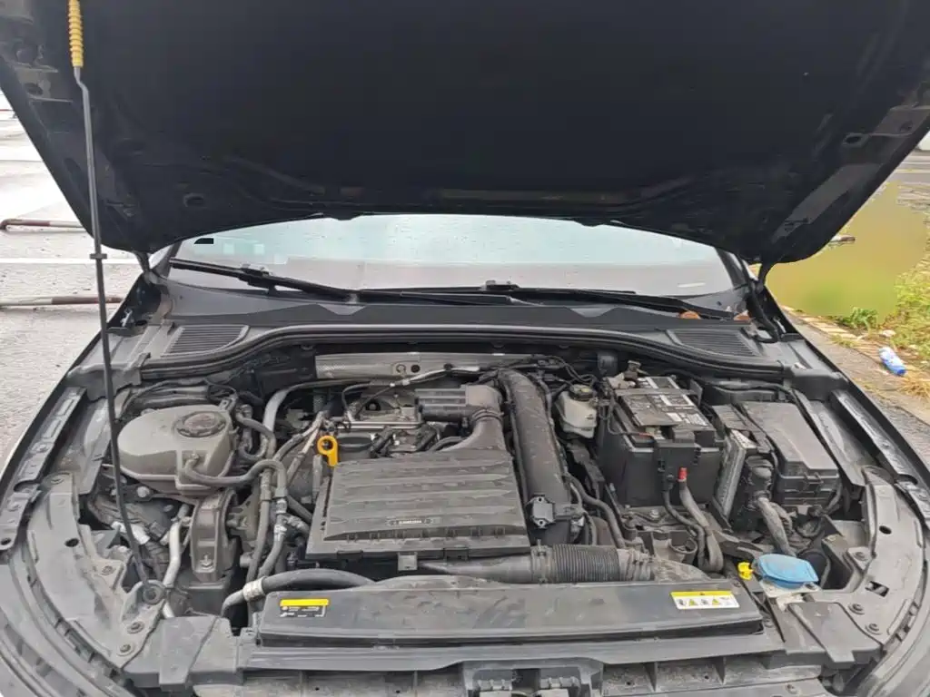 Volkswagen Golf — миниатюра 25