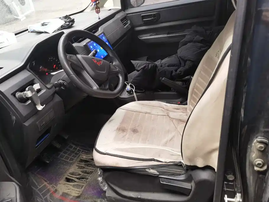 Wuling Hongguang PLUS — миниатюра 9