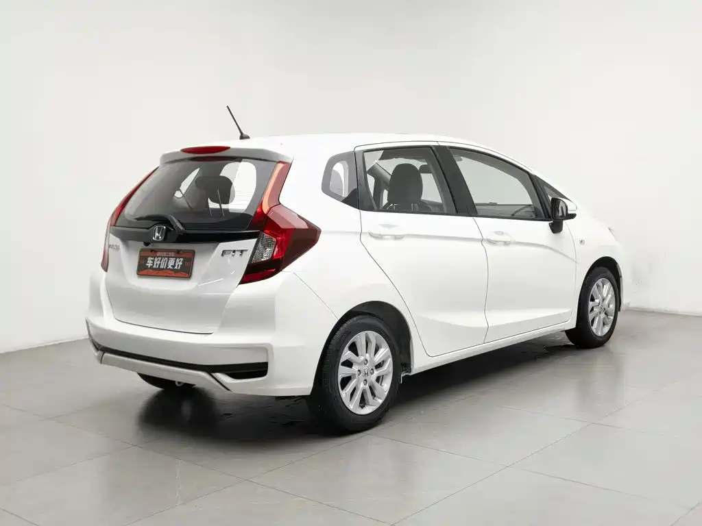 Honda Fit — миниатюра 2