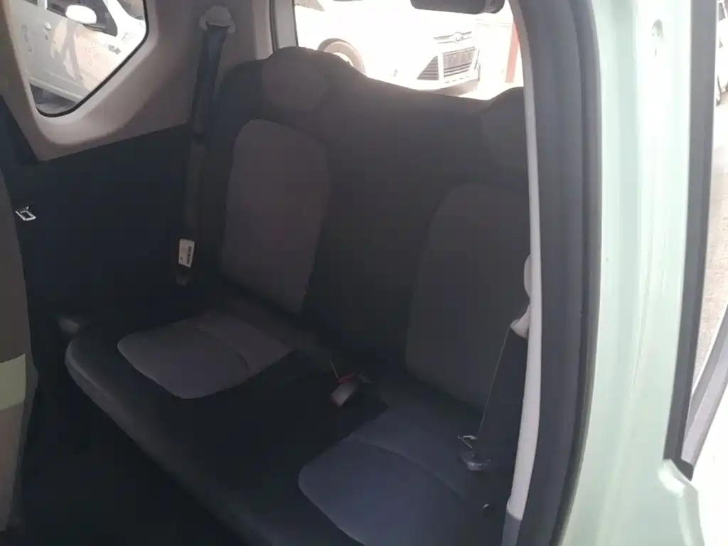 Wuling MINIEV — миниатюра 17
