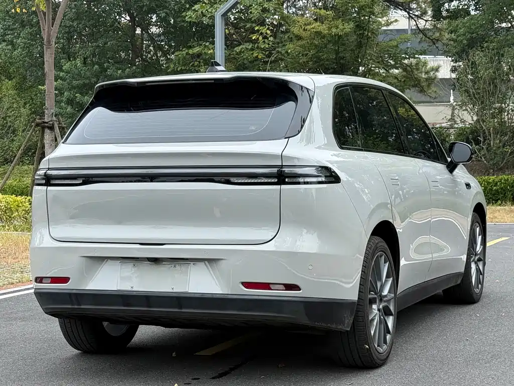 Leapmotor Leapmotor C10 — миниатюра 4