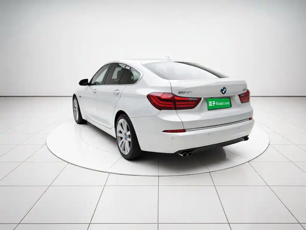 BMW 5 Series GT — миниатюра 25