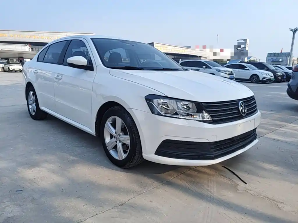 Volkswagen Lavida — миниатюра 4