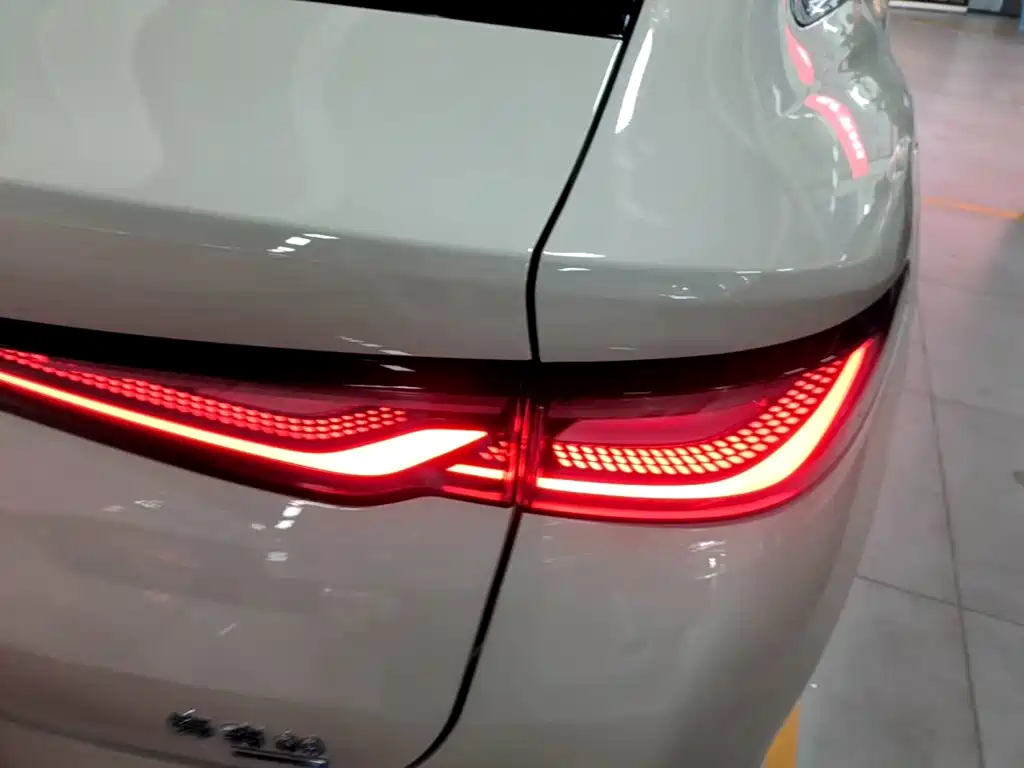 BYD Seal 06 — миниатюра 8