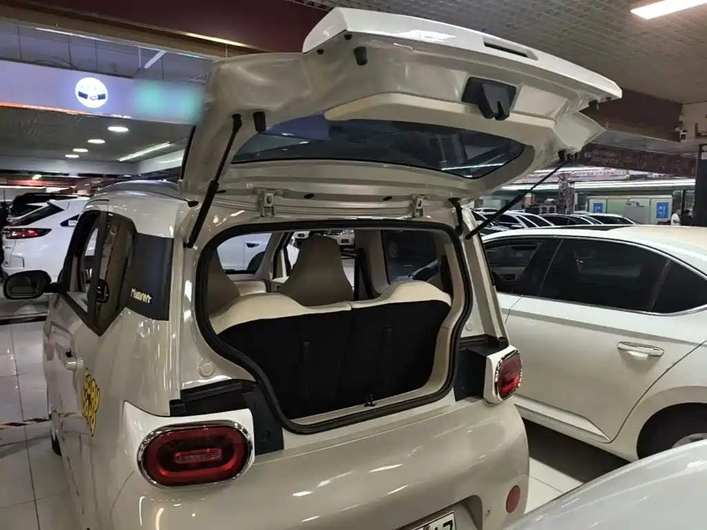 Wuling MINIEV — миниатюра 19