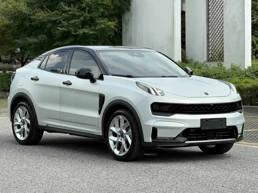 Lynk & Co 05 — миниатюра 2