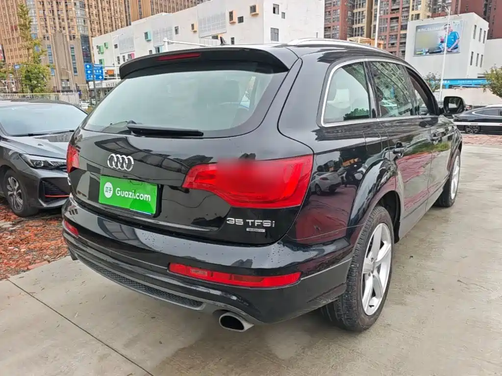 Audi Q7 — миниатюра 7