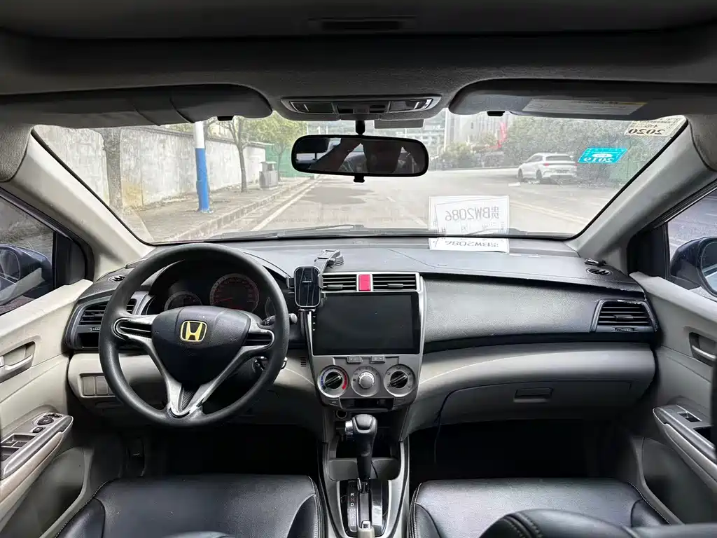 Honda City Classic — миниатюра 5