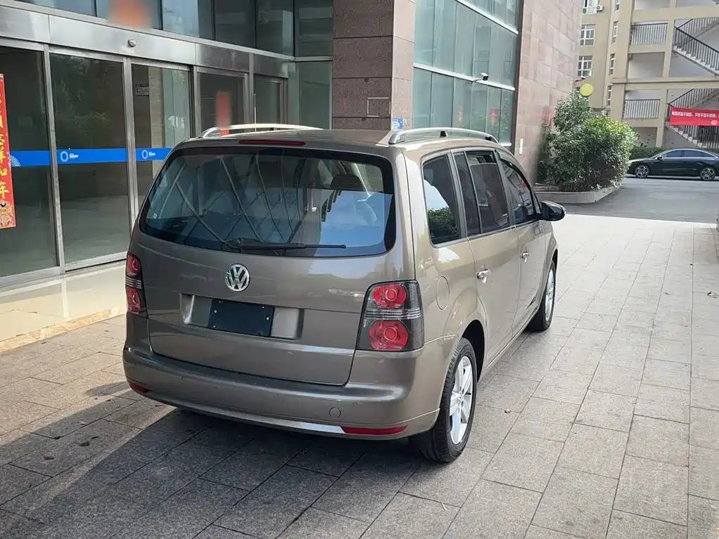 Volkswagen Touran — миниатюра 14