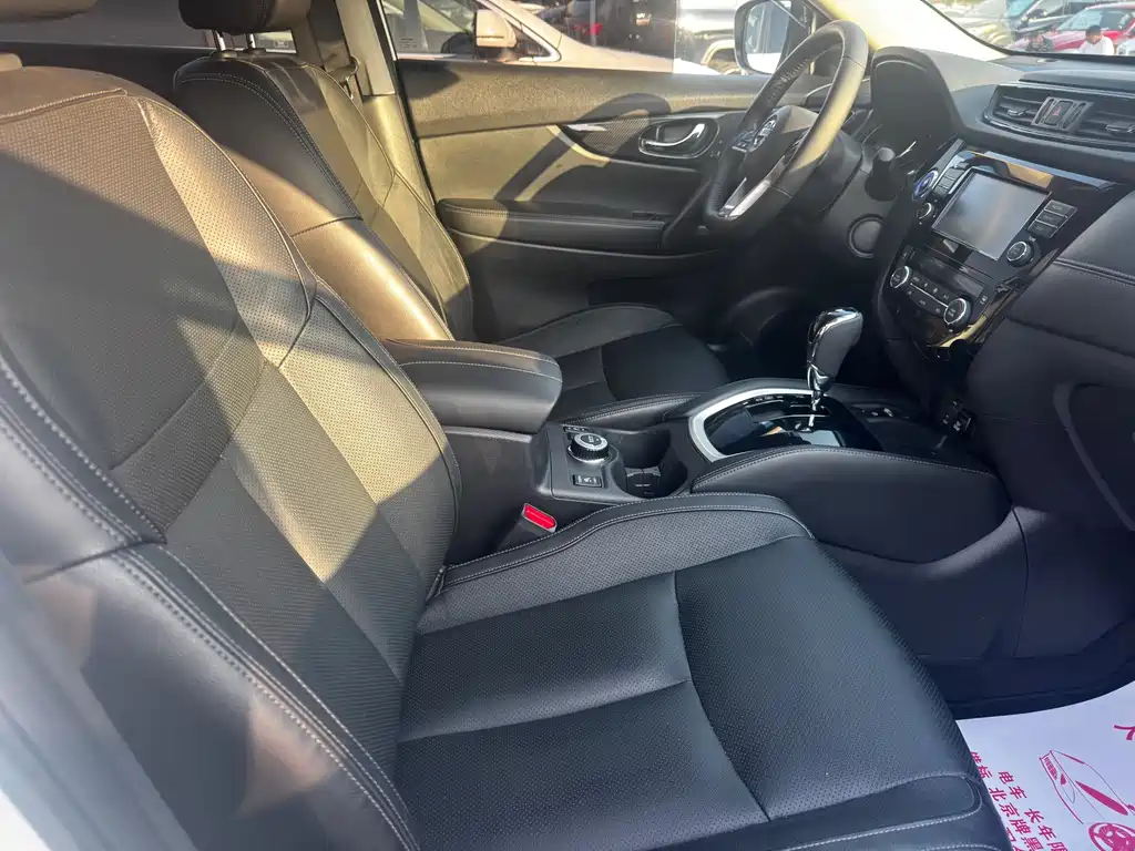 Nissan X-Trail — миниатюра 5