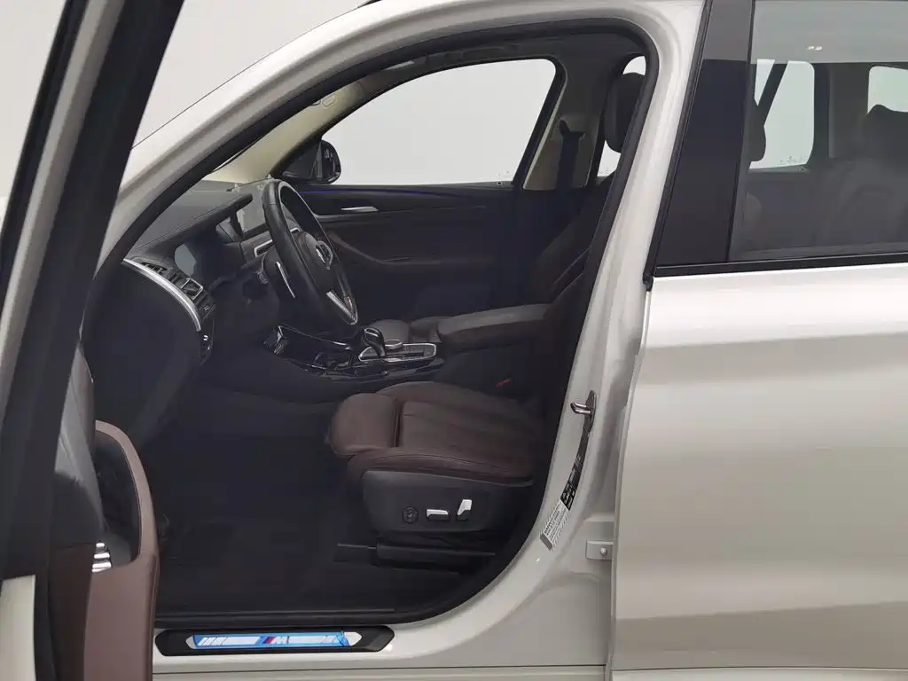 BMW X3 — миниатюра 10