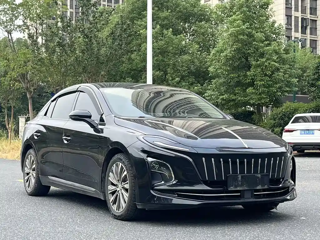 Hongqi Hongqi E-QM5 — миниатюра 3