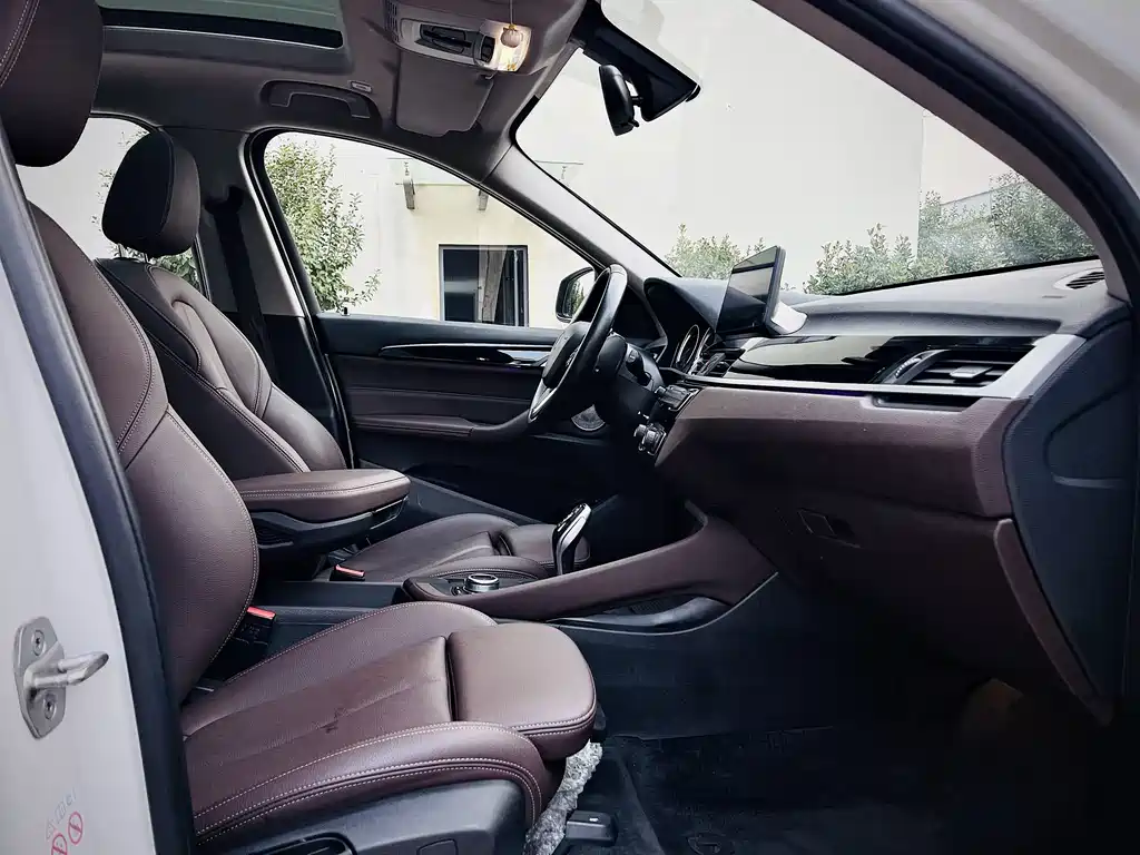 BMW X1 — миниатюра 14