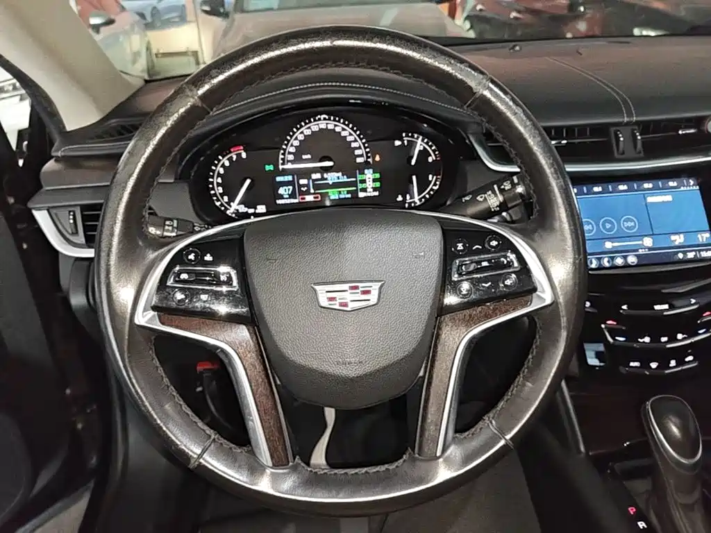 Cadillac XTS — миниатюра 11