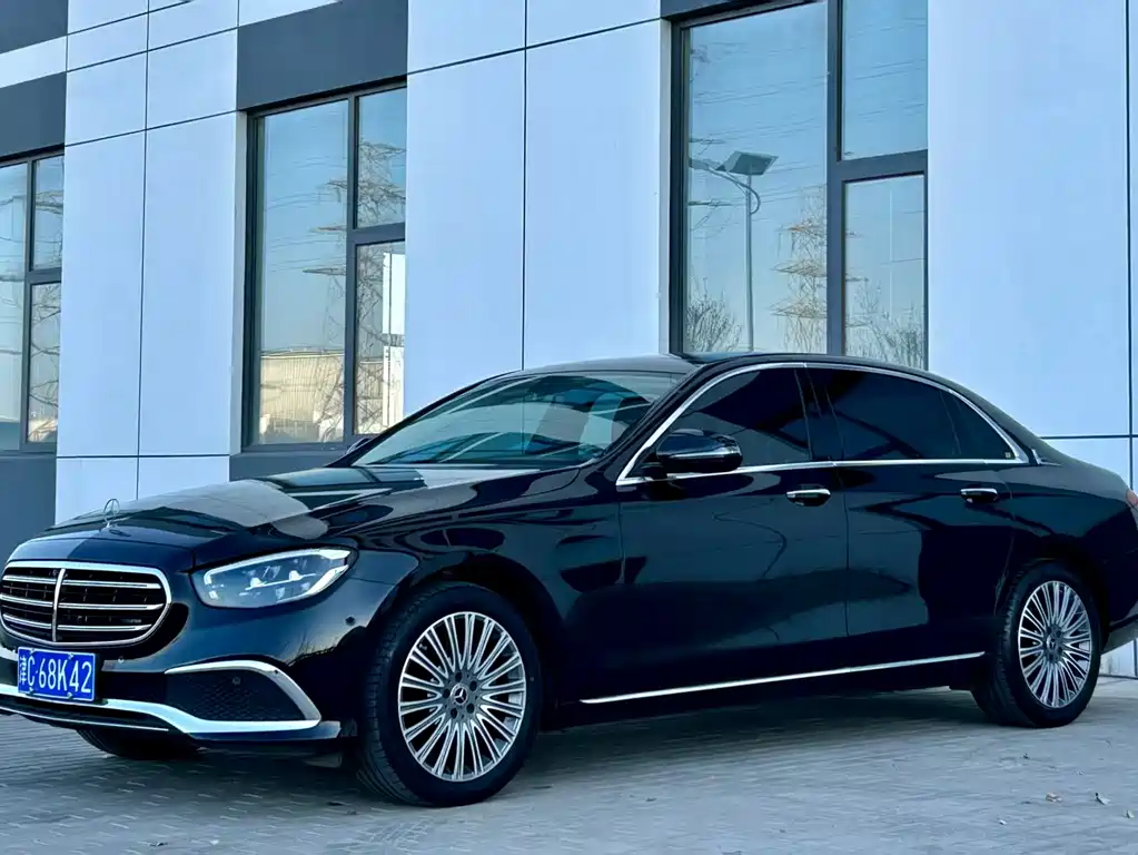 Mercedes-Benz E-Class 2023