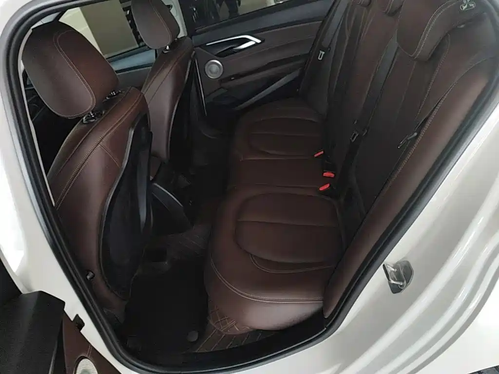 BMW 1 Series — миниатюра 17
