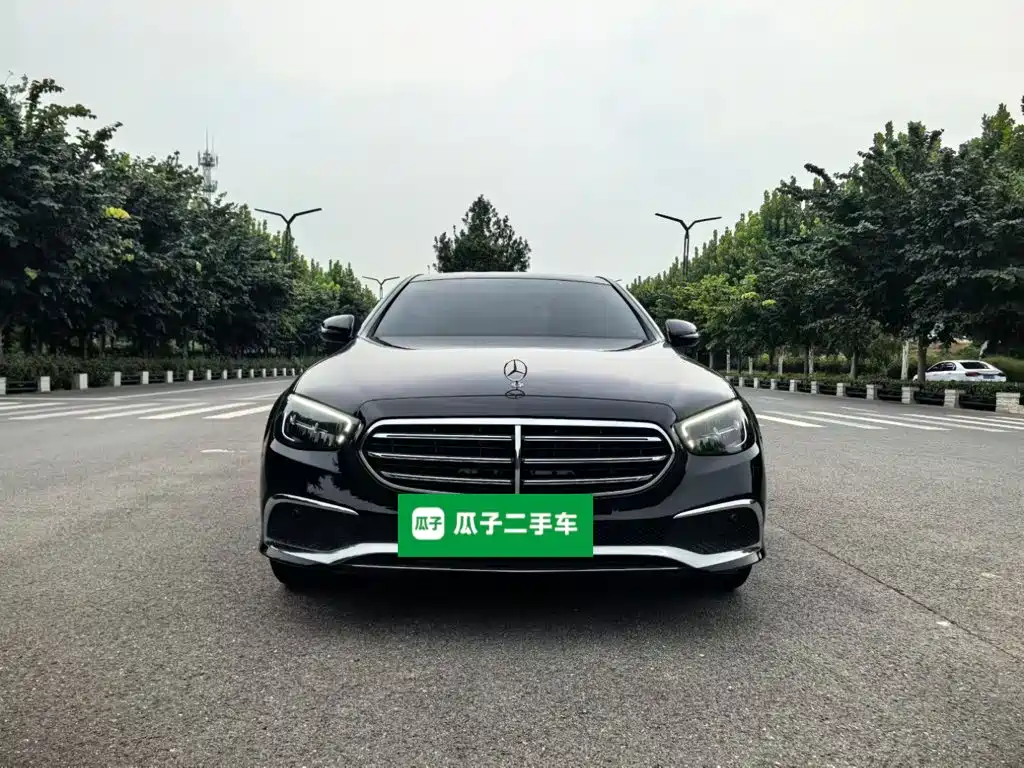 Mercedes-Benz E-Class — миниатюра 3