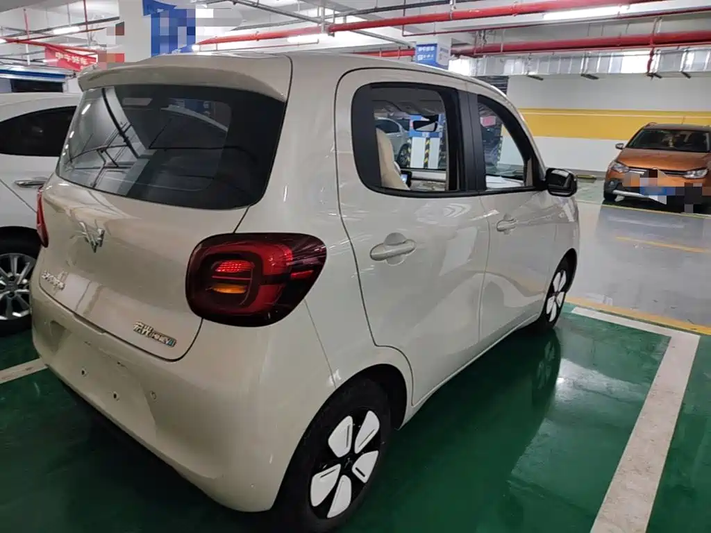 Wuling MINIEV — миниатюра 7