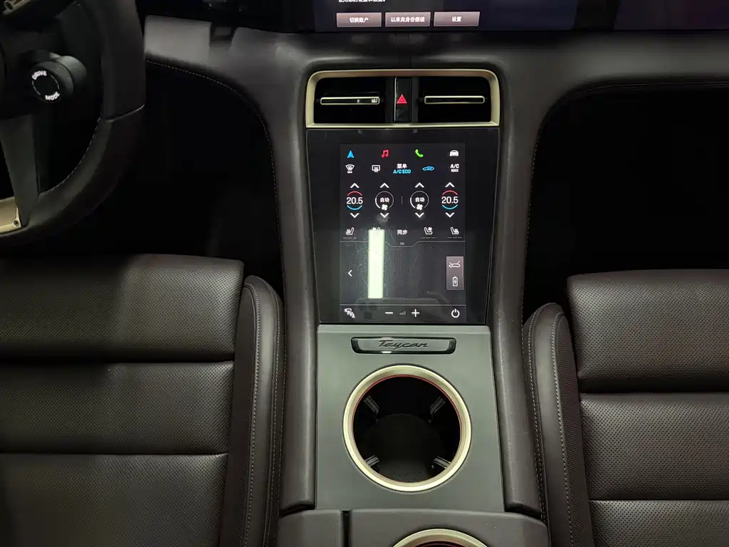 Porsche Taycan — миниатюра 15