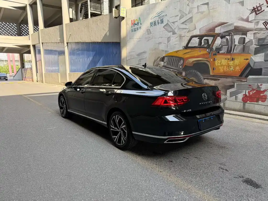 Volkswagen Magotan 2021 330TSI DSG 30