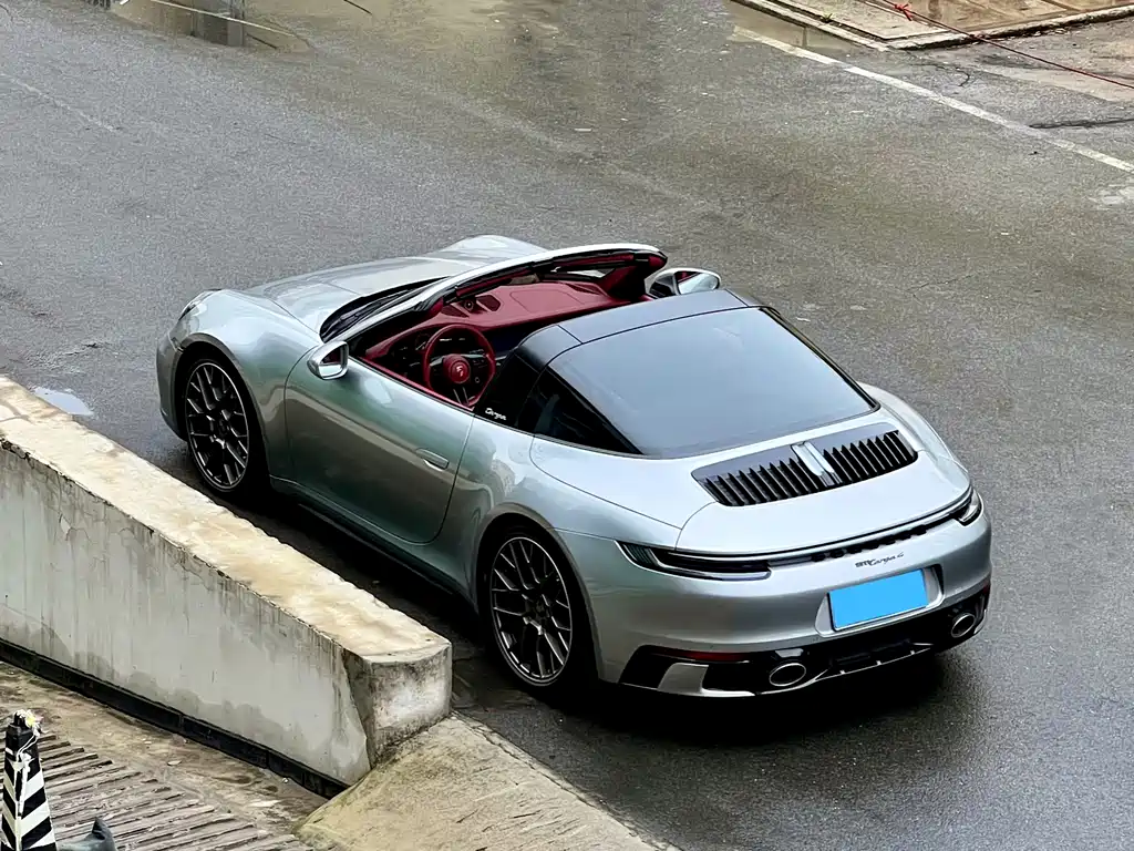 Porsche 911 2022 Targa 4 3.0T