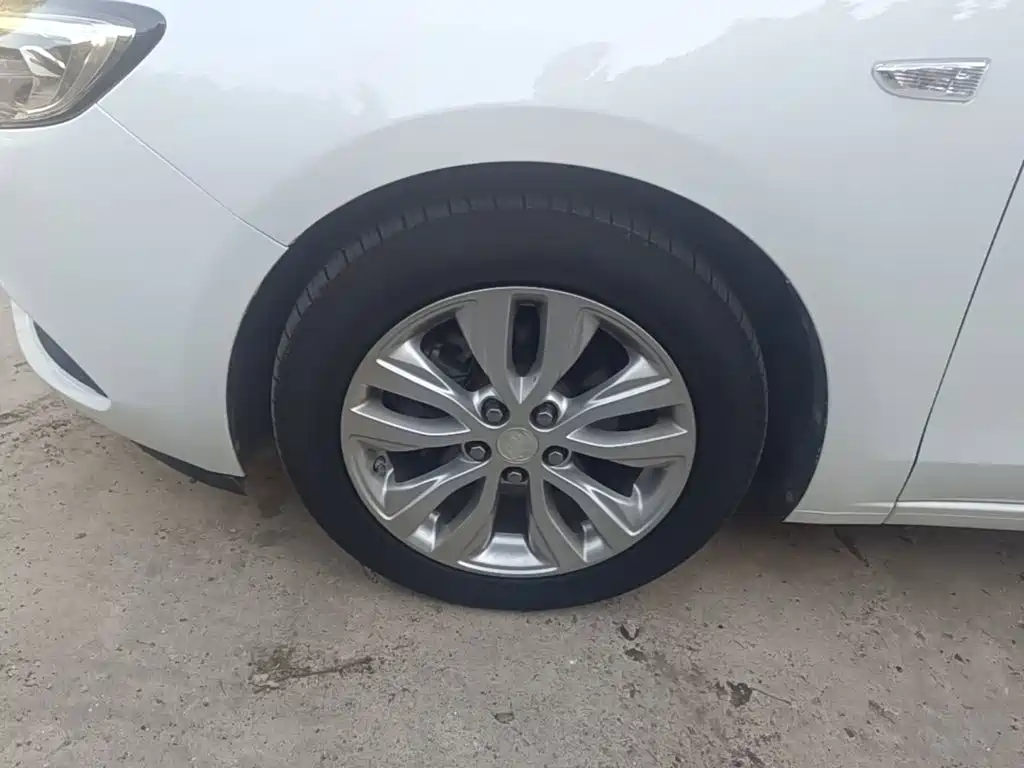 Buick Excelle — миниатюра 23