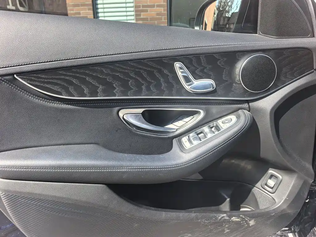 Mercedes-Benz C-Class — миниатюра 18