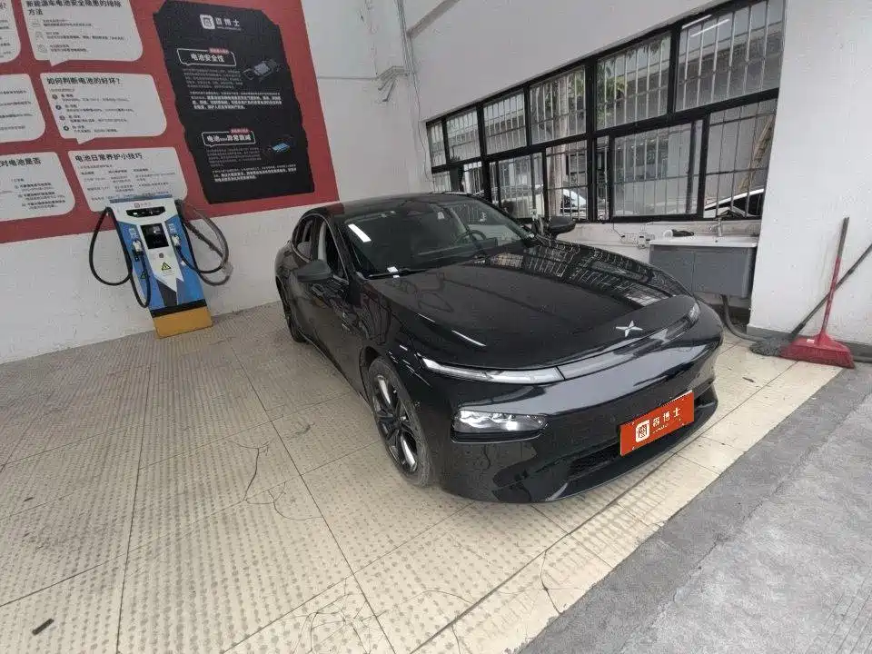 XPeng P7 — миниатюра 3