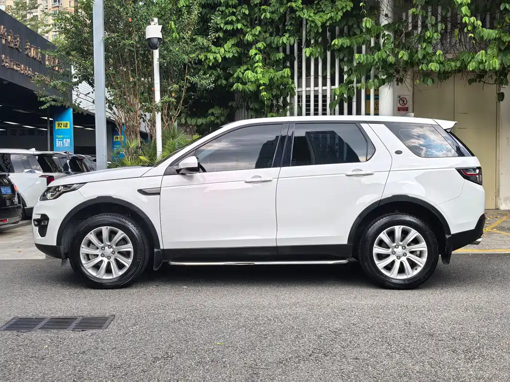 Land Rover Discovery Sport — миниатюра 14