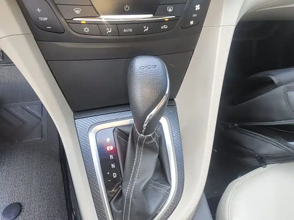 Buick Excelle — миниатюра 14