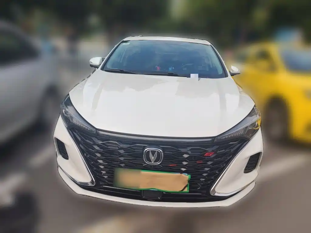 Changan Eado — миниатюра 2