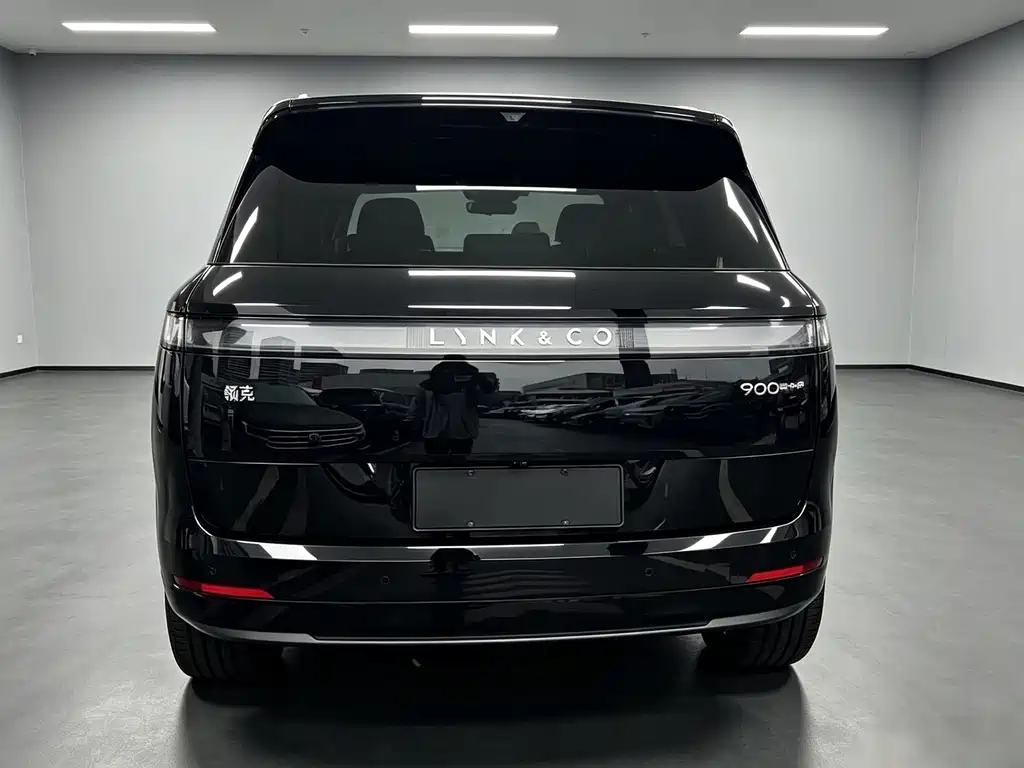 Lynk & Co 900 — миниатюра 10