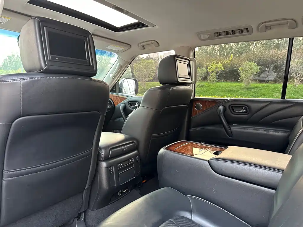 Infiniti QX80 — миниатюра 23