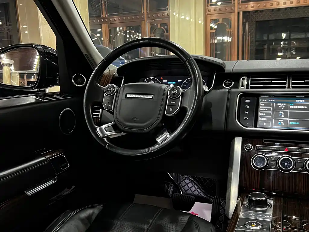 Land Rover Range Rover — миниатюра 20