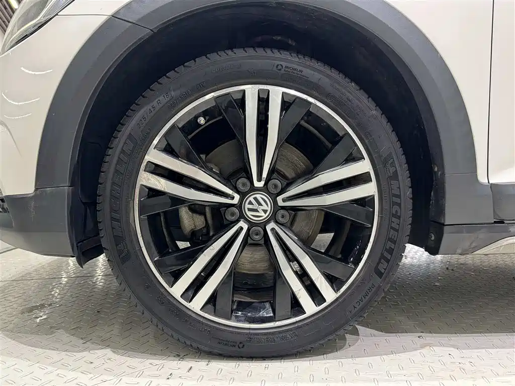 Volkswagen Touran — миниатюра 9