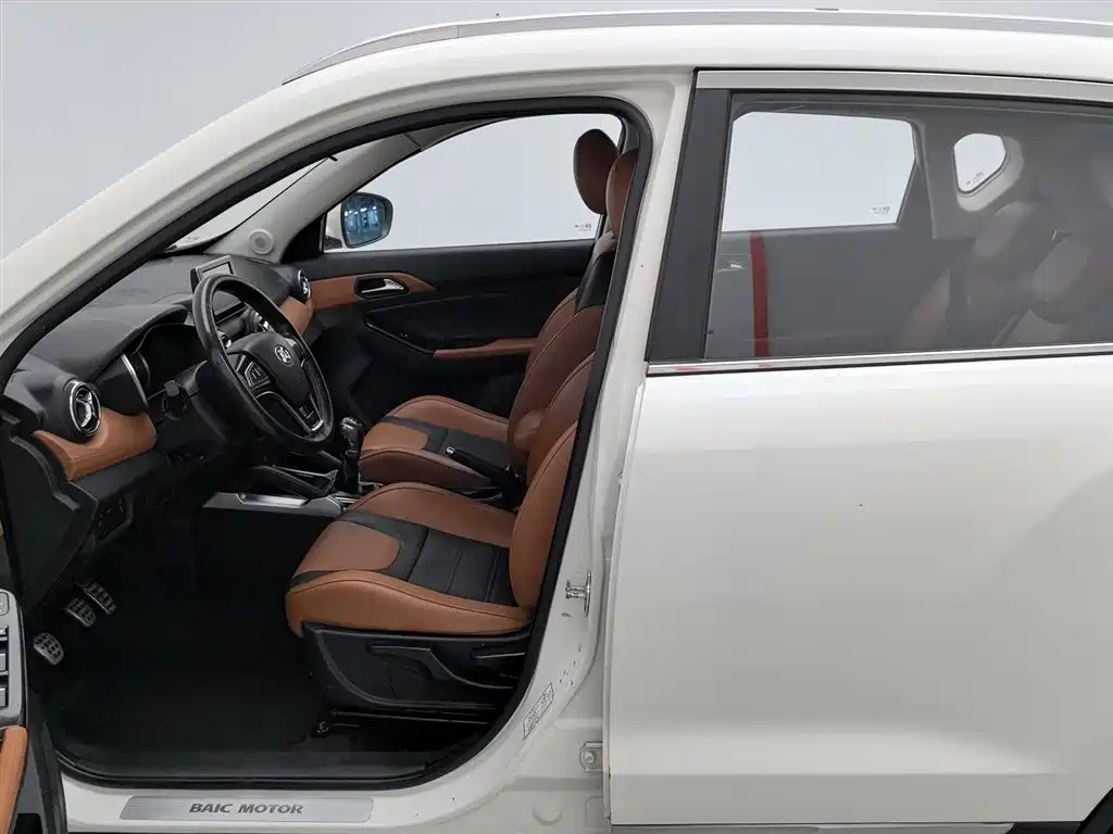 BAIC X35 2016 1.5L MT Luxury