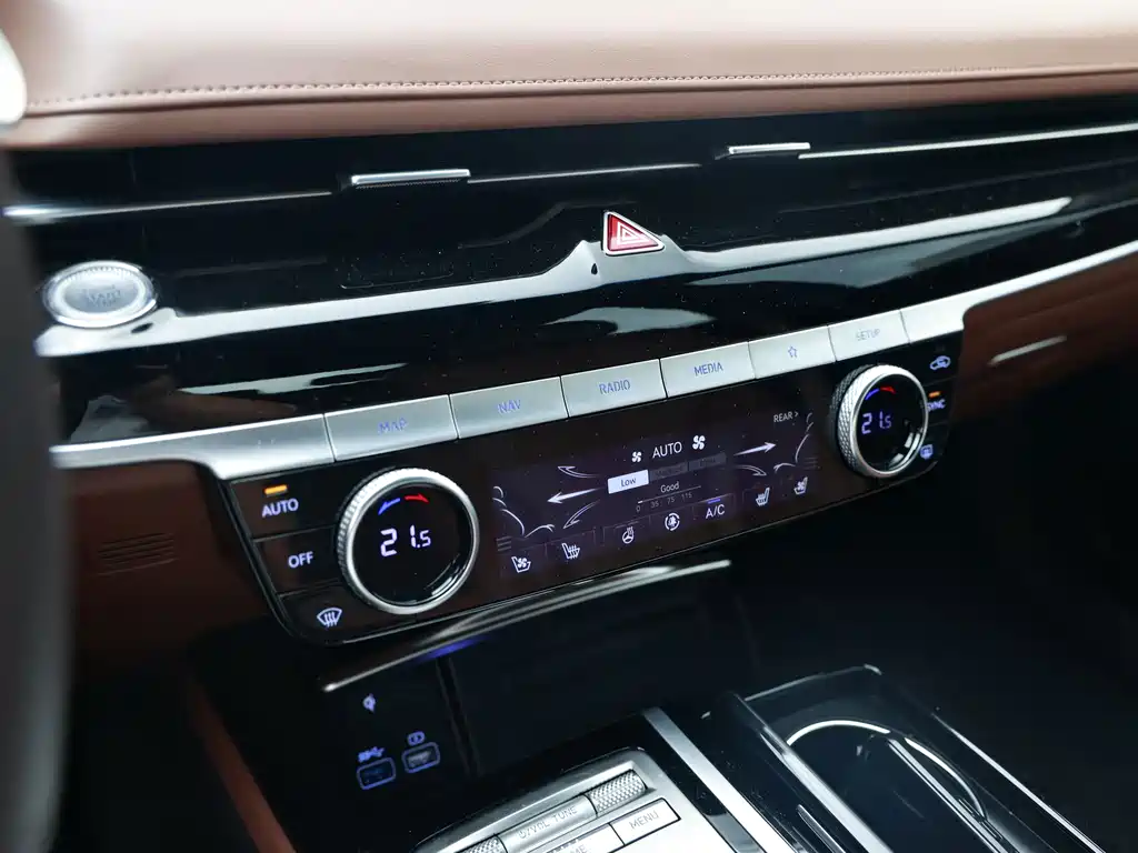 Genesis G80 — миниатюра 13