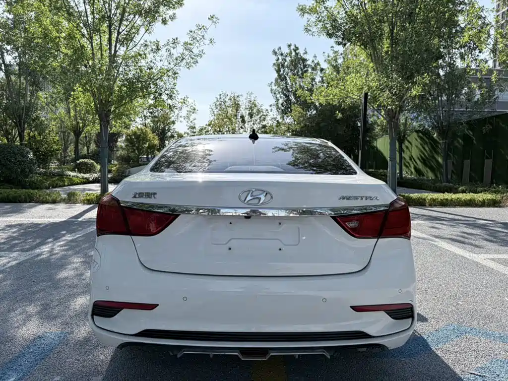 Hyundai Mistra — миниатюра 6