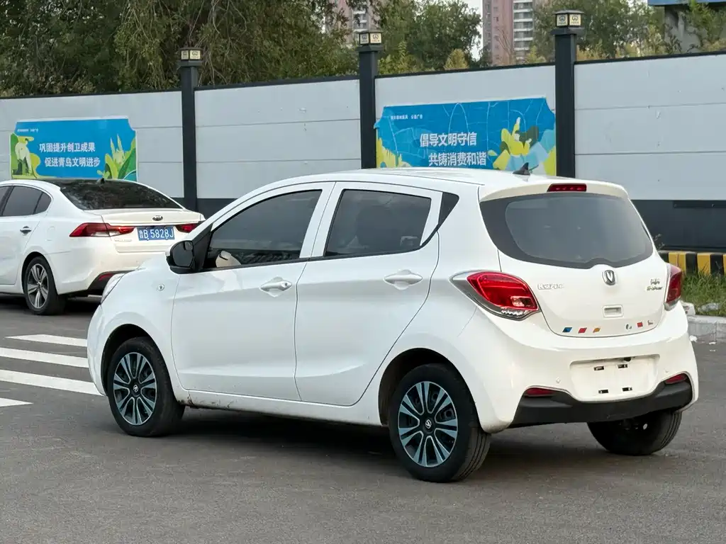 Changan Benben E-Star — миниатюра 6