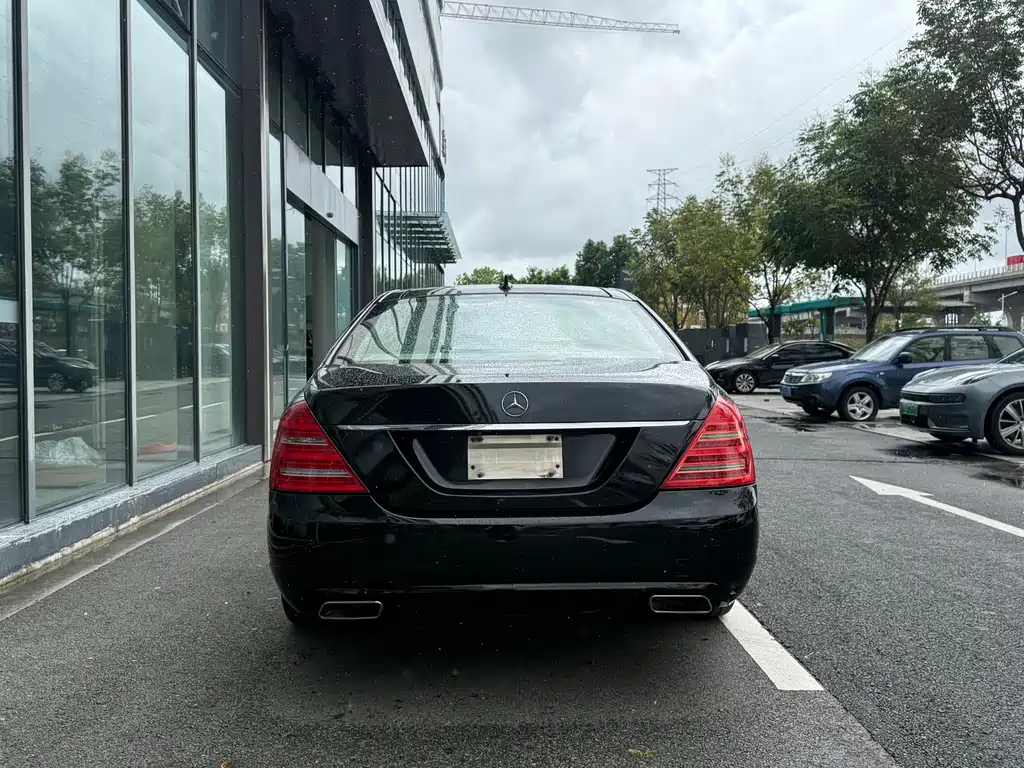 Mercedes-Benz S-Class — миниатюра 7