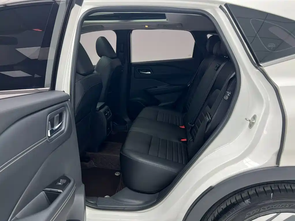 Nissan Qashqai — миниатюра 6