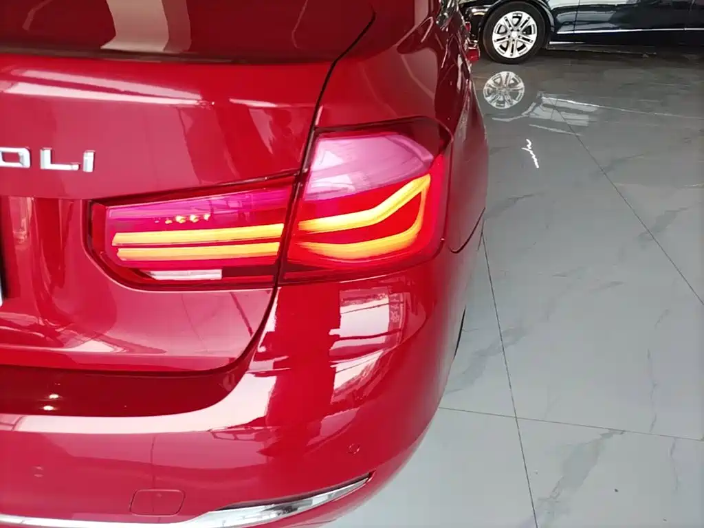BMW 3 Series — миниатюра 19