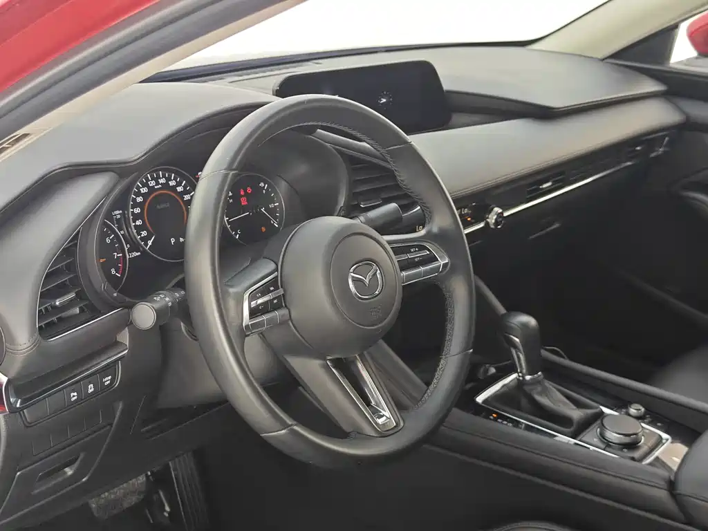 Mazda 3 Axela — миниатюра 24
