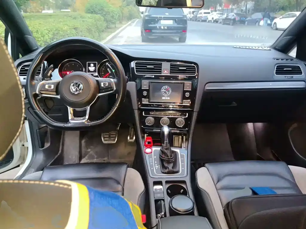 Volkswagen Golf — миниатюра 5