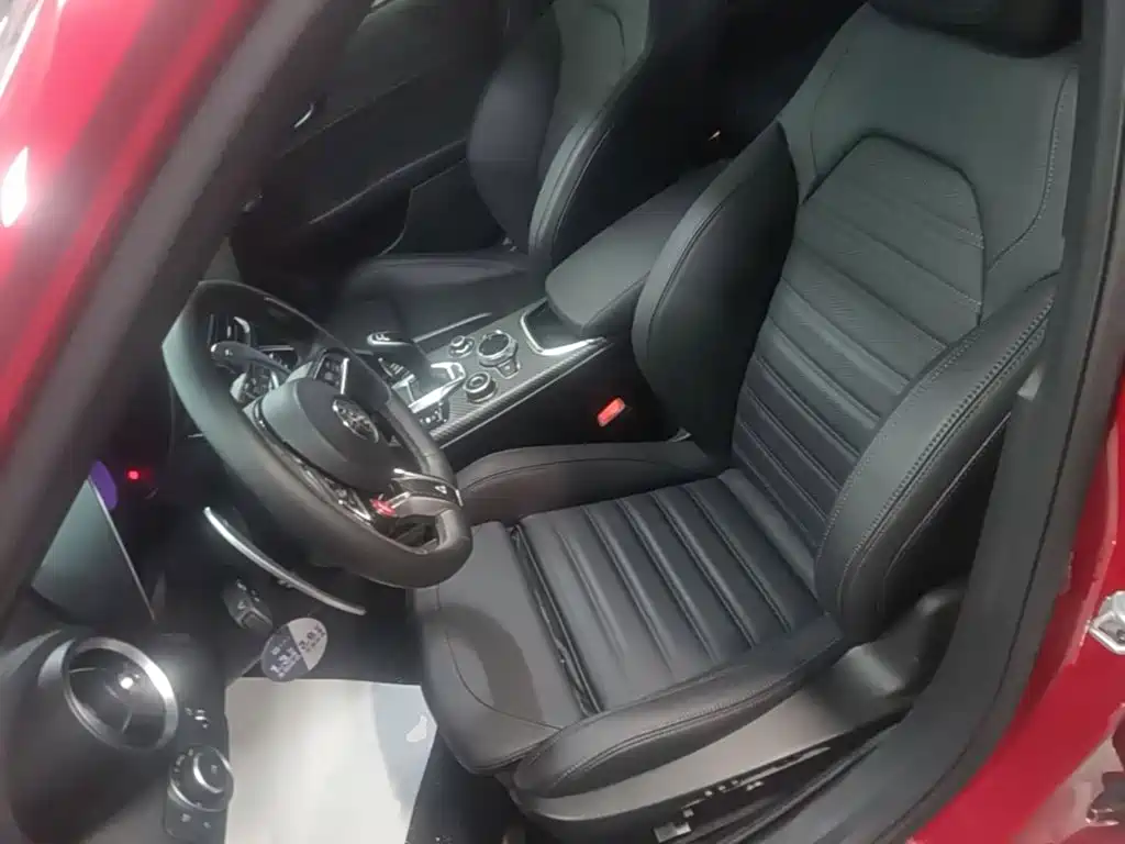 Alfa Romeo Giulia — миниатюра 15