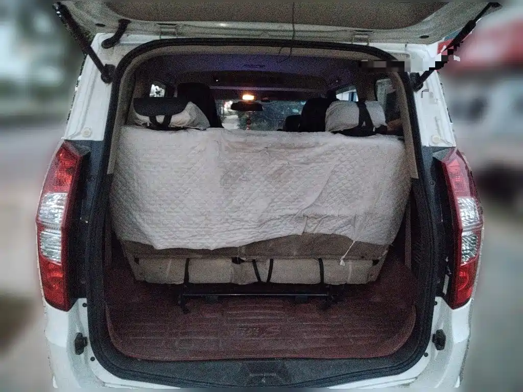 Wuling Hongguang — миниатюра 10