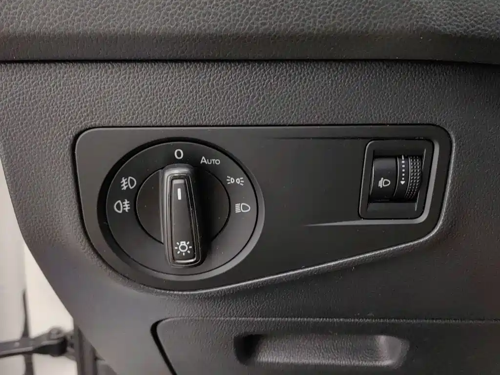Volkswagen Tiguan L — миниатюра 21