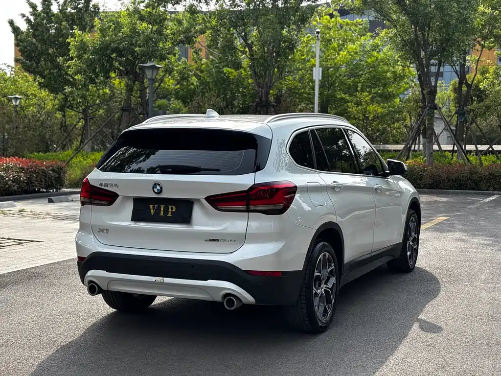 BMW X1 2022 sDrive25Li Lead