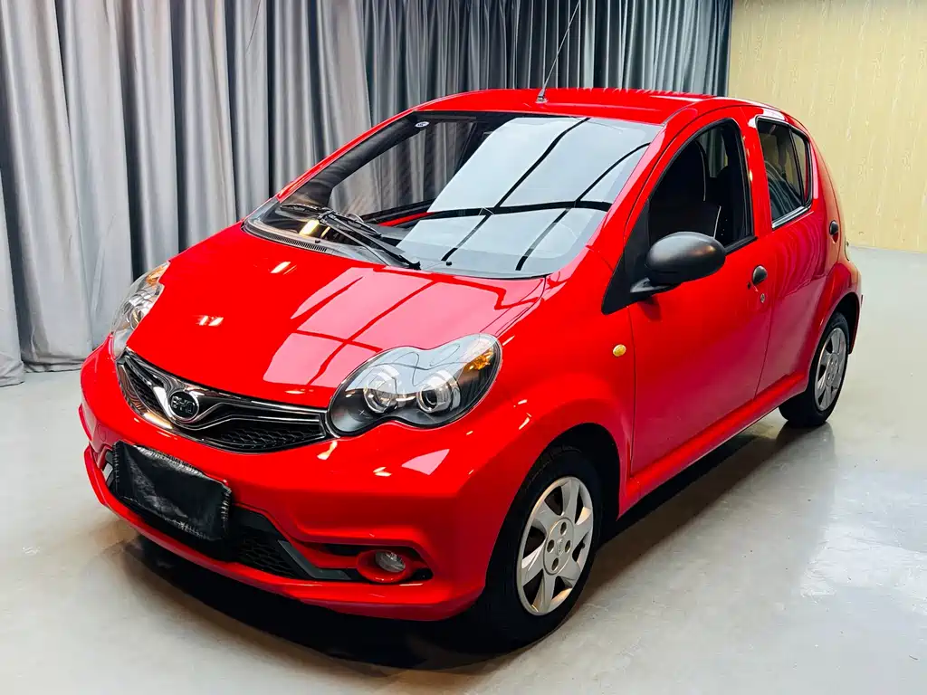 BYD F0