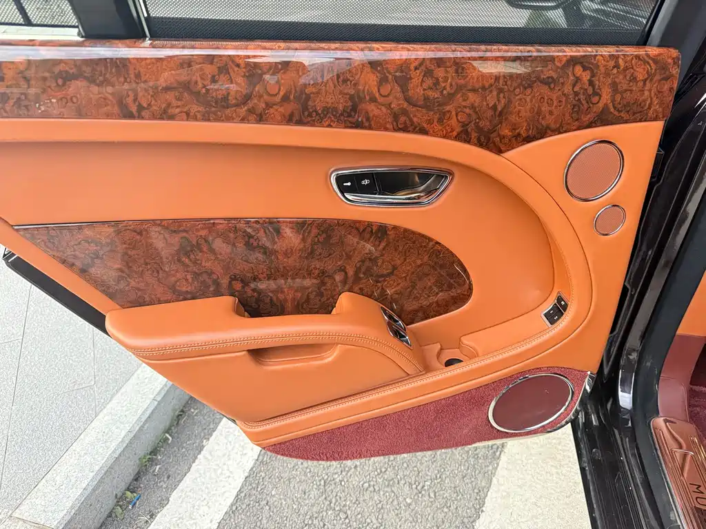 Bentley Mulsanne — миниатюра 14